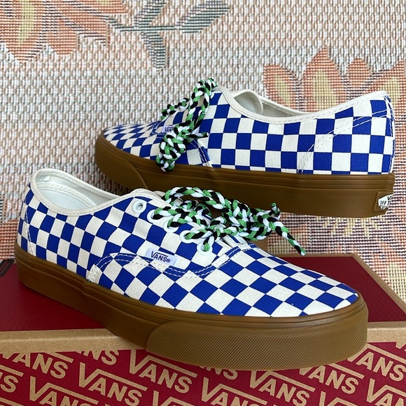 Vans Men’s Authentic
Checkerboard Blue/White
VN0009PVY6Z
Sneakers - Picture 1 of 16